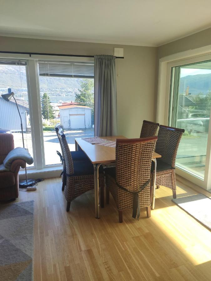 טרומסה Feelhome Apartment 4- Bedroms Njords Veg מראה חיצוני תמונה